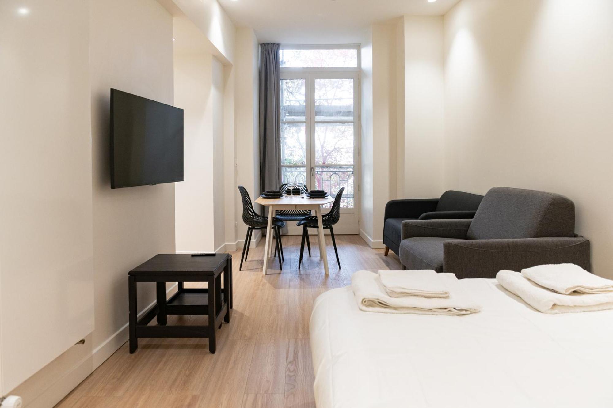 Apartment Croix Paquet - A Lyon