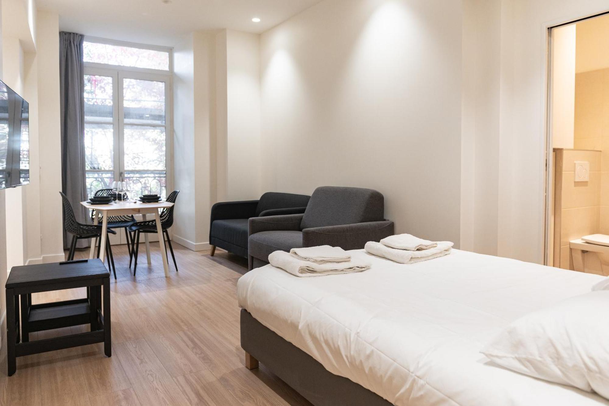 Croix Paquet - A Apartment
