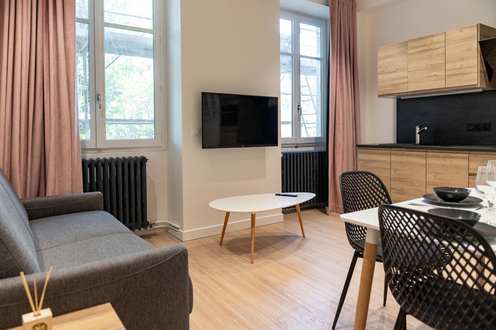 Croix Paquet - A Apartment